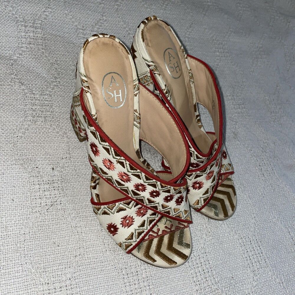 ASH Adel Women’s Dressy Pumps Size 36 U.S. 5 M Beige Floral Fabric Going Out